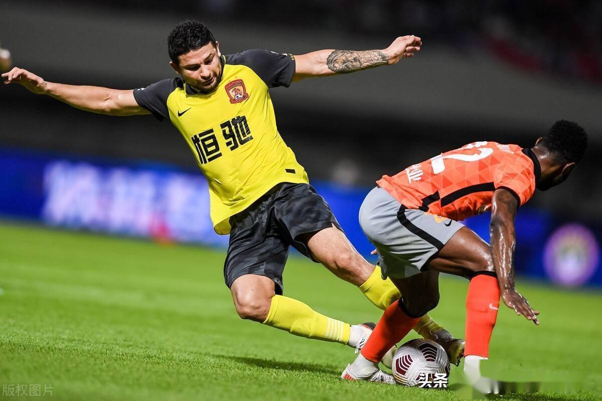 雄狮主场告捷，独霸积分榜领先位置