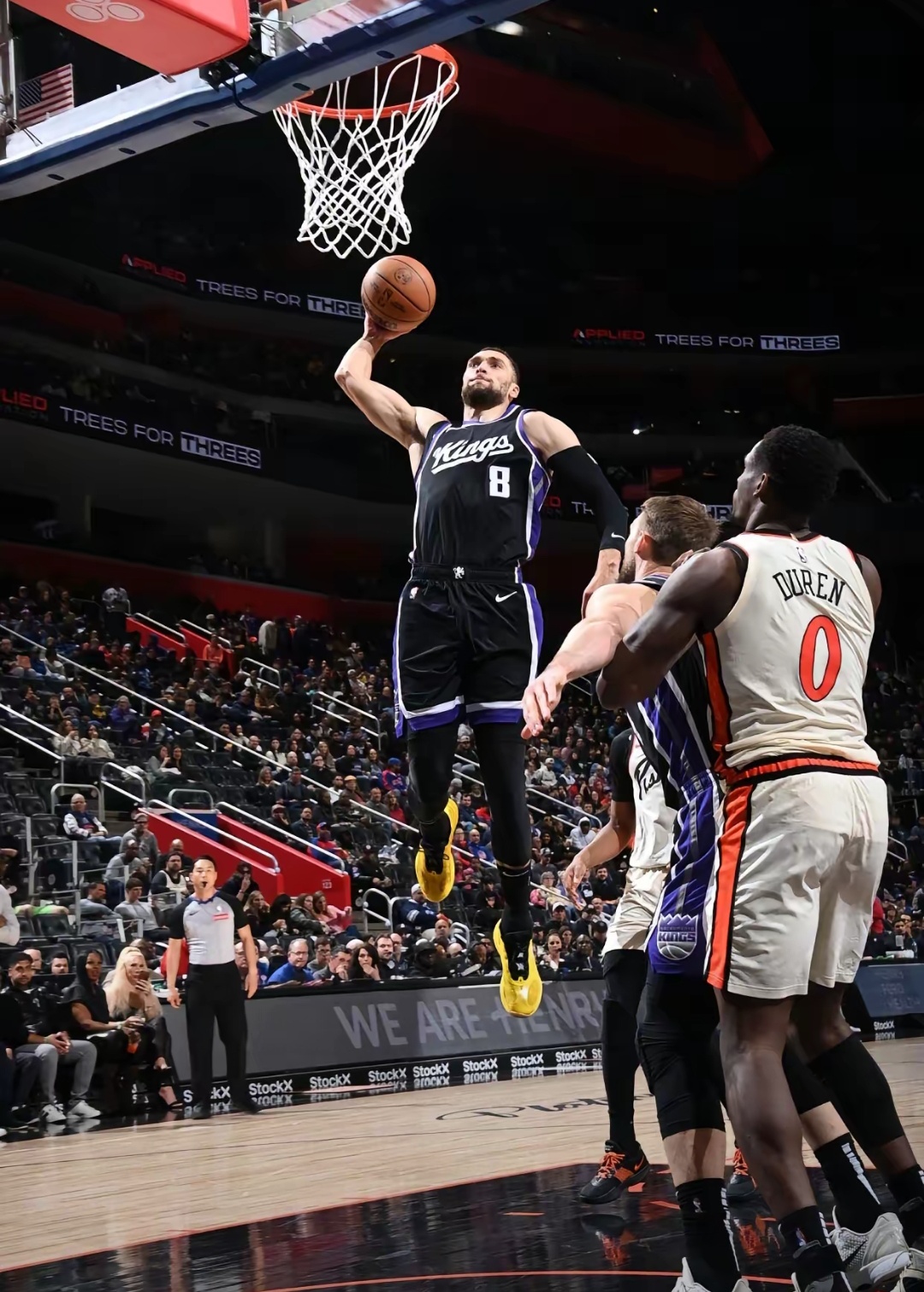 包含独行侠逆转鹈鹕,唐西奇关键三分命中的词条 包含独行侠逆转鹈鹕,唐西奇关键三分命中的词条