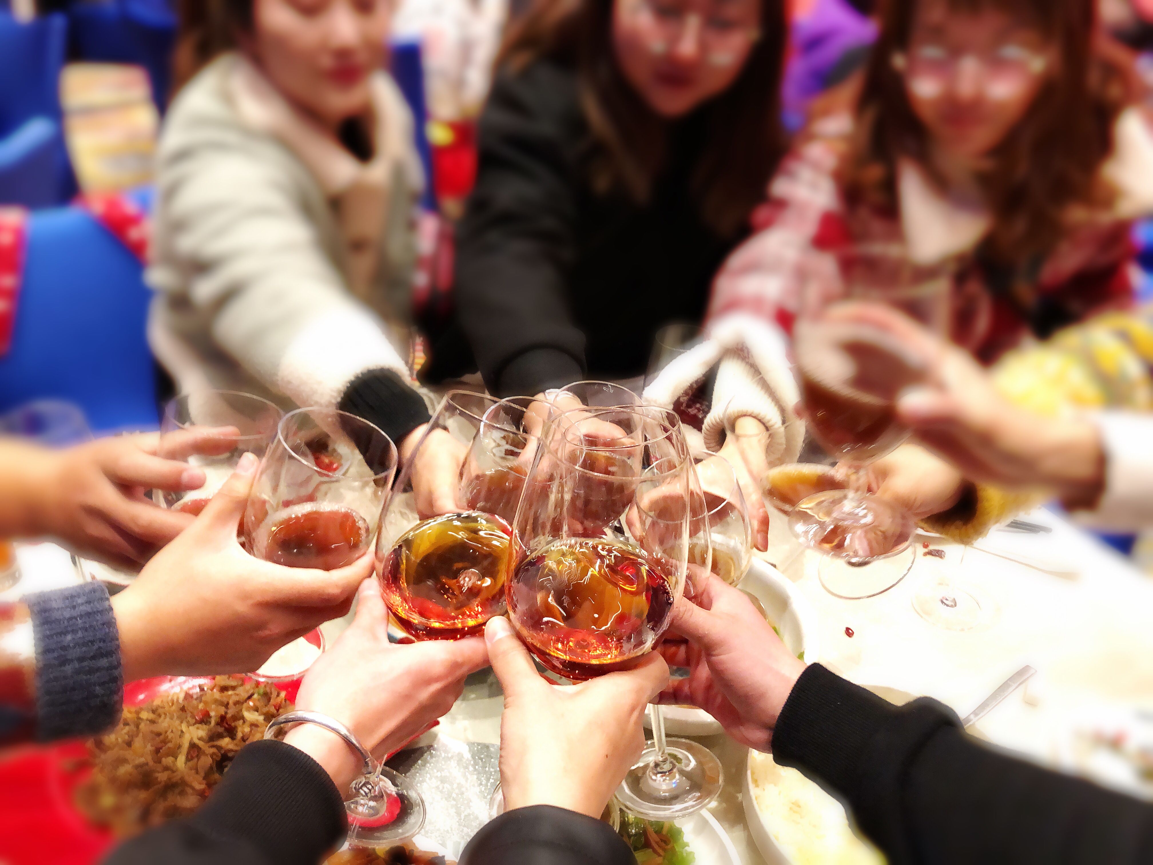 亚洲足球好戏不断,充满激情和惊喜 亚洲足球好戏不断,充满激情和惊喜