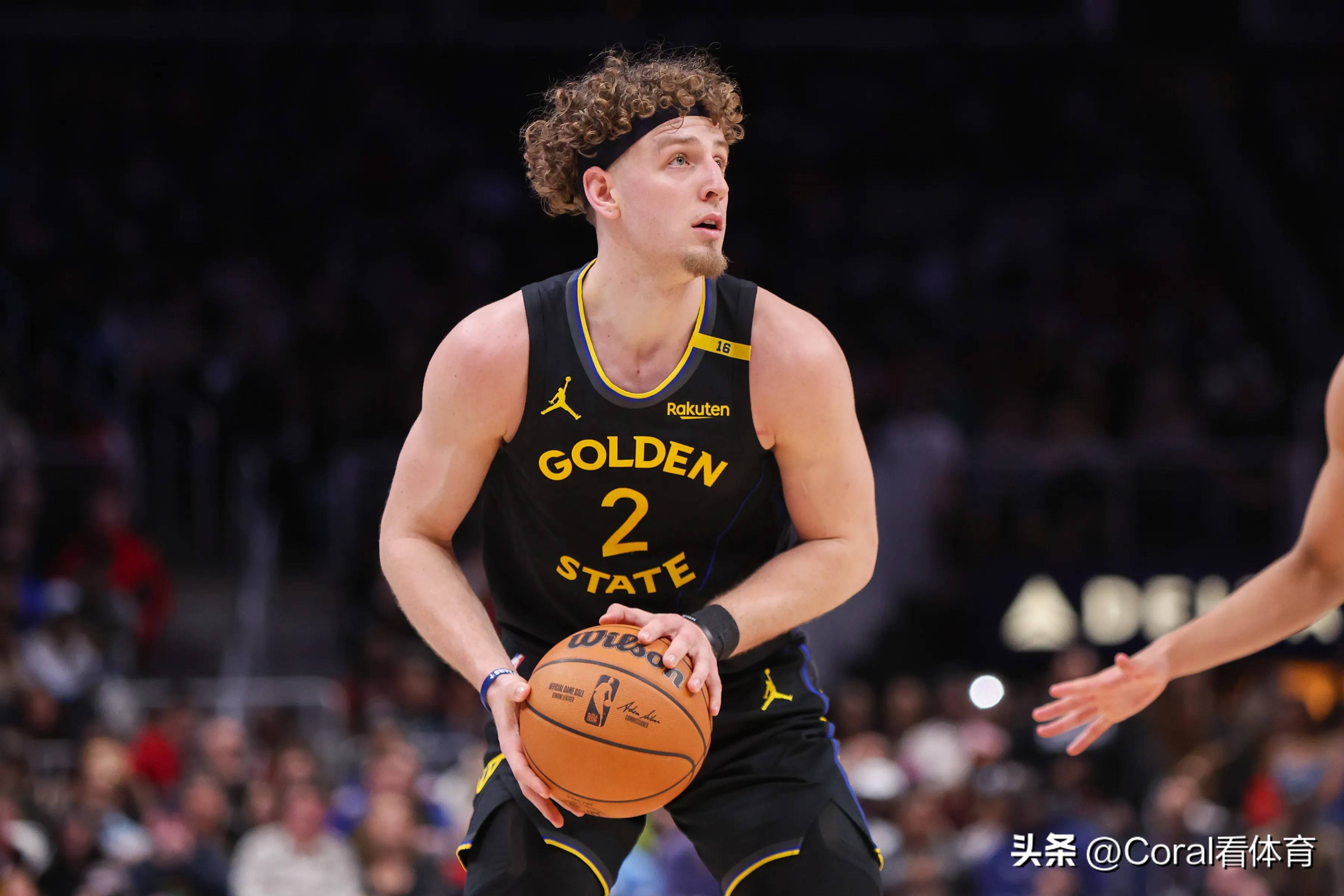 凯尔特人逆转灰熊,取得胜利 凯尔特人逆转灰熊,取得胜利