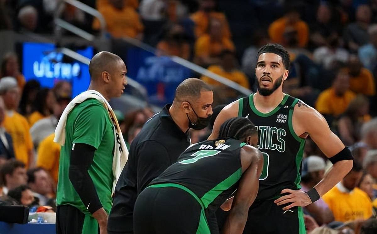 关于凯尔特人小丑赛季数据刷新，总得分跃居联盟前三的信息