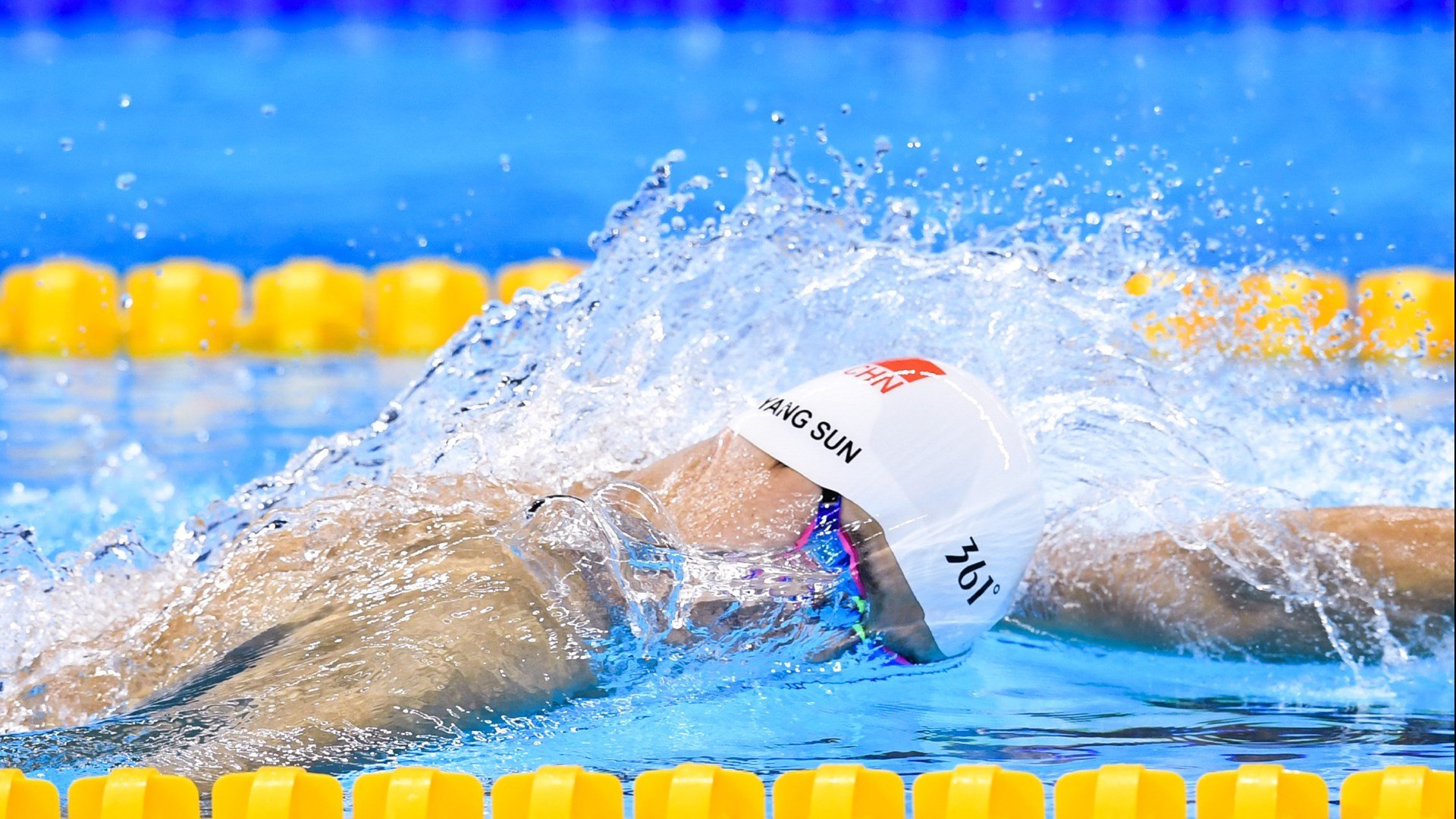 AG视讯官方-足球的两种朝圣，奥亚尔萨瓦尔的纪录之夜与塞内加尔的遥远乡愁